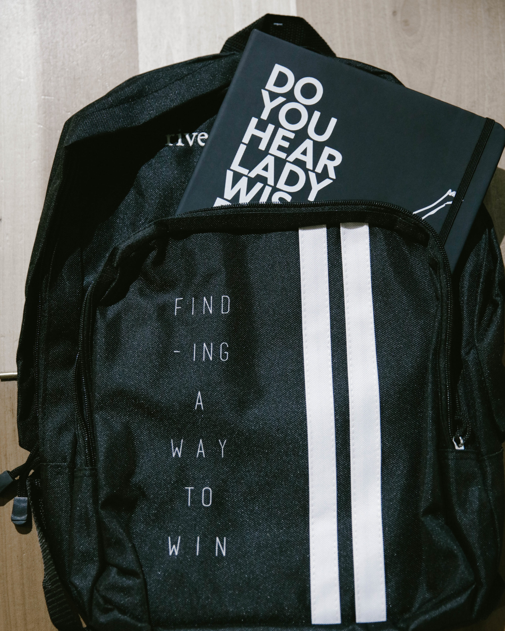 Backpack Rivers Store